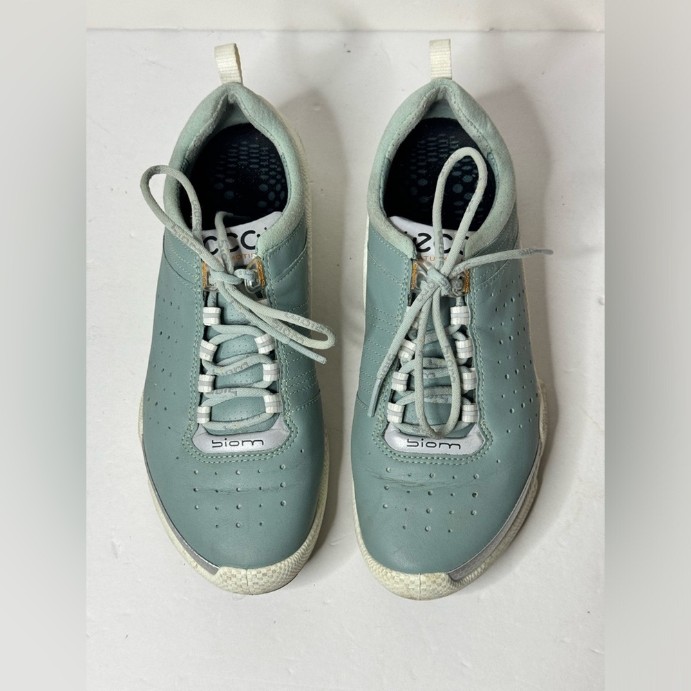 ECCO Biom C Low Women's Leather Outdoor Sneakers - Picture 2 of 10